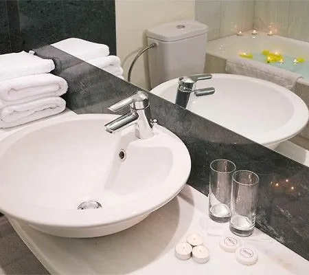 Arion Hotel 3*
