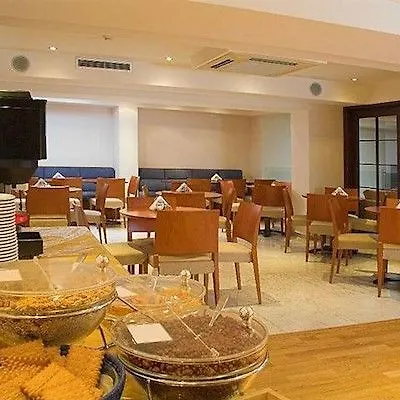 فندق أريون